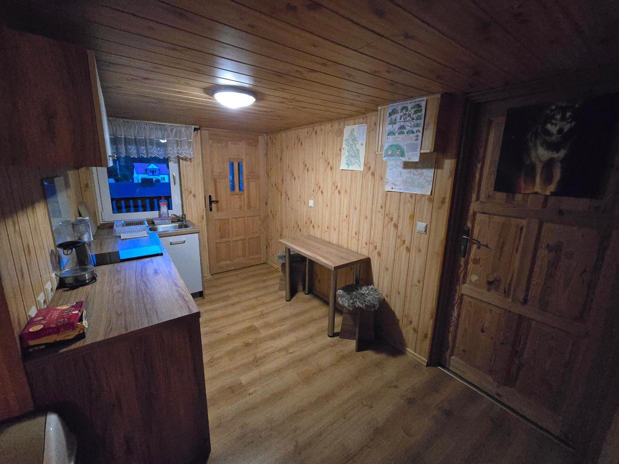 RopienkaJastrzab公寓 外观 照片
